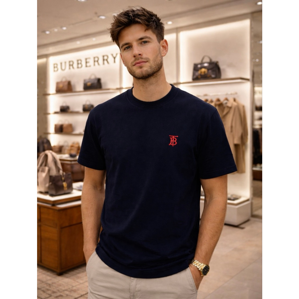 NWOT Men's Burberry Parker Logo T-shirt Navy Red L